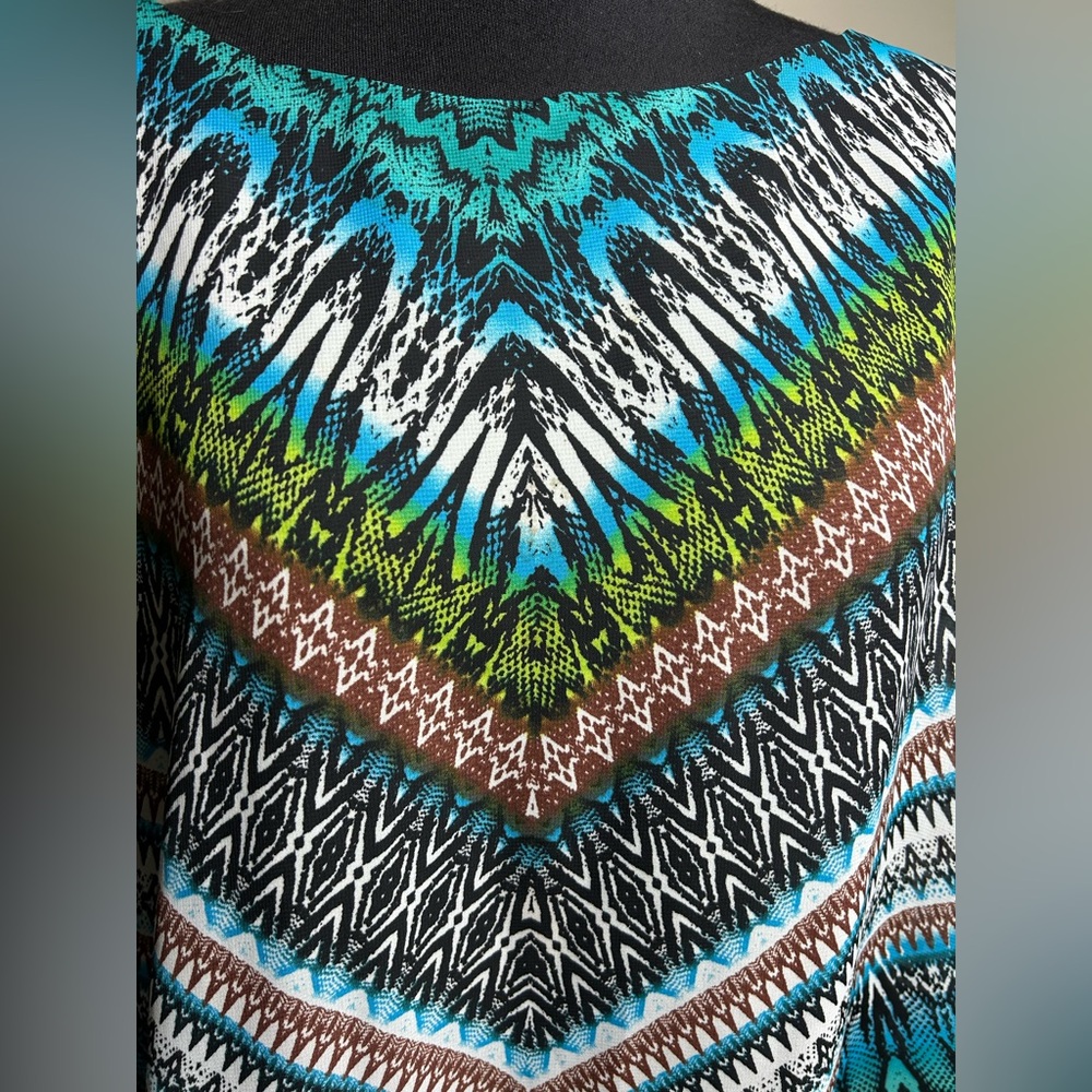 Chenault Black and Gold Garment - Picture 2 of 8